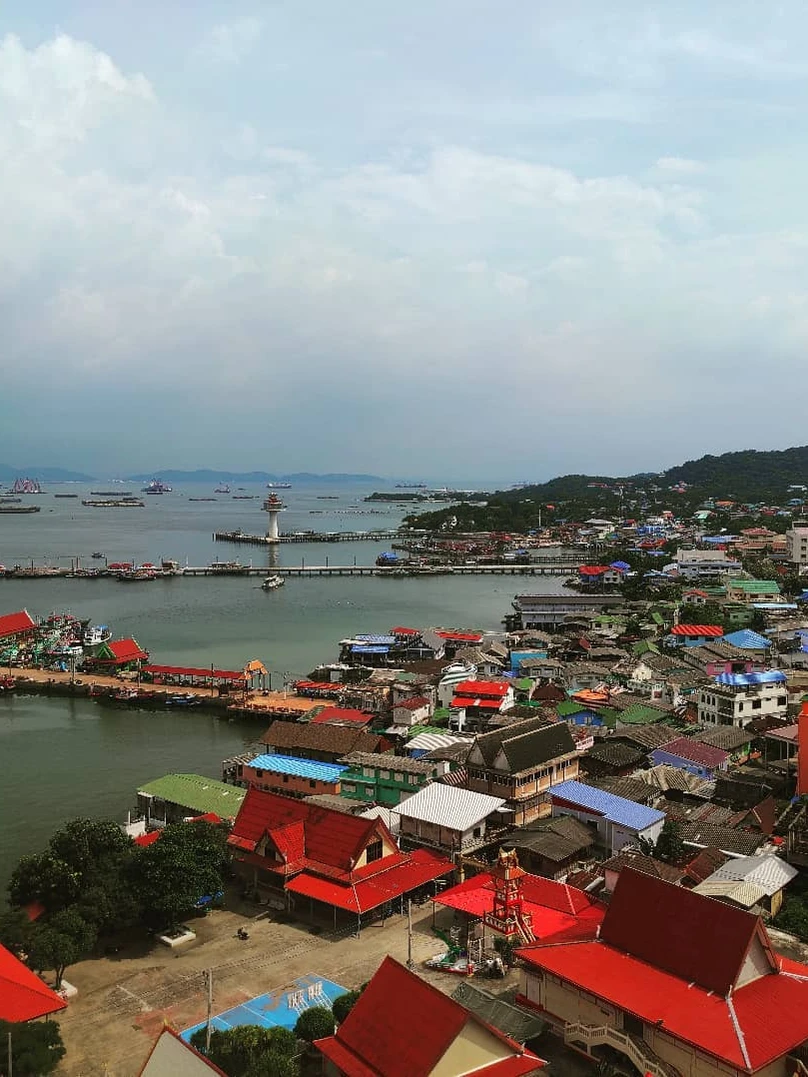 Photo 1 from Benjamin Simier’s Instagram post: Koh Si Chang
