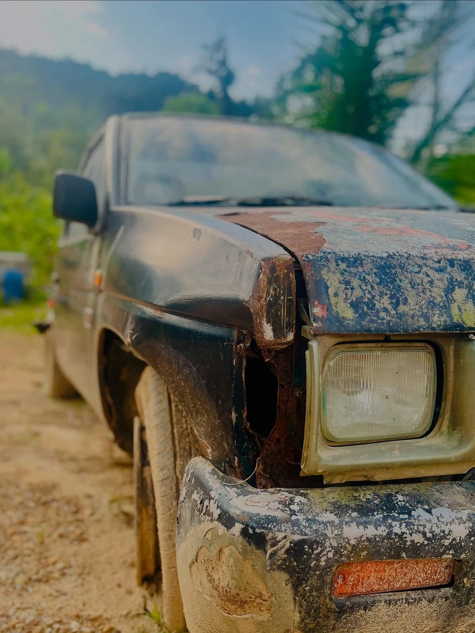 Photo 1 from Benjamin Simier’s Instagram post: Old car 🚗