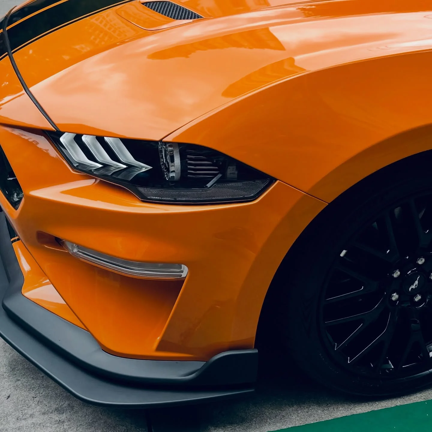 Photo 1 from Benjamin Simier’s Instagram post: A very beautiful Orange Ford Mustang GT 😍🚗
