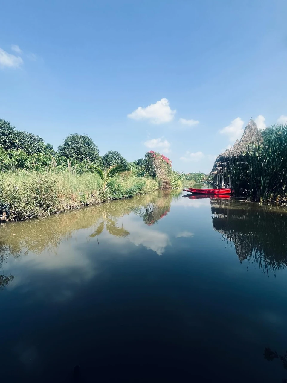 Photo 1 from Benjamin Simier’s Instagram post: Just take a rest front the water 🏖️