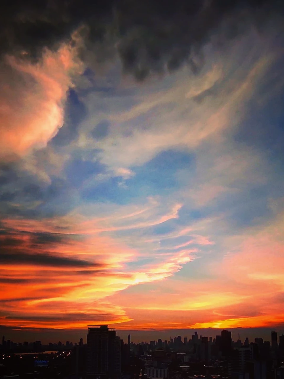 Photo 1 from Benjamin Simier’s Instagram post: Just a beautiful fire sky this evening 🔥🔥