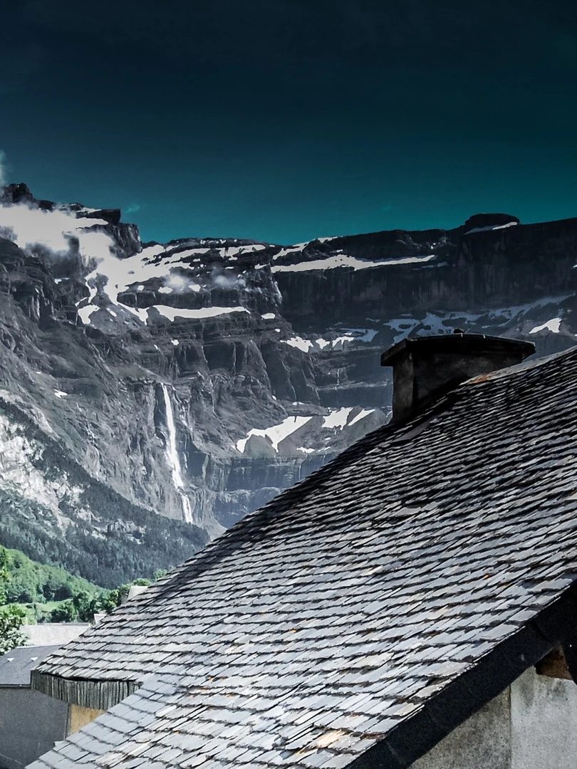 Photo 1 from Benjamin Simier’s Instagram post: Snowy mountain under a blue sky in the Pyrenees in France 🇫🇷
