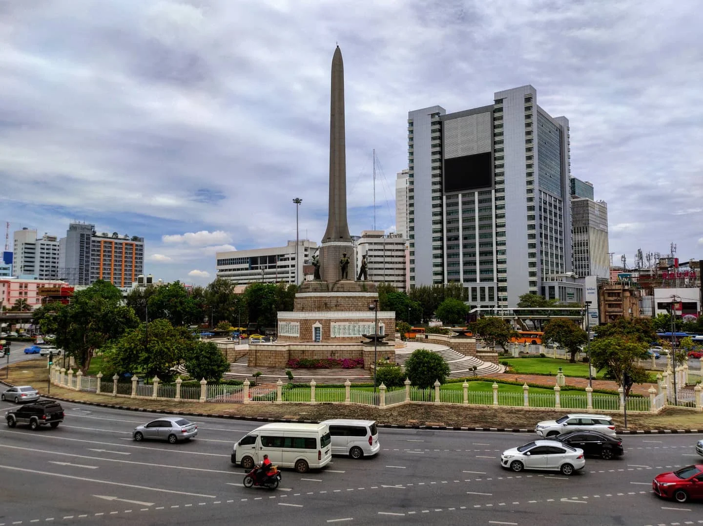Photo 1 from Benjamin Simier’s Instagram post: Bangkok Victory Monument 🇹🇭