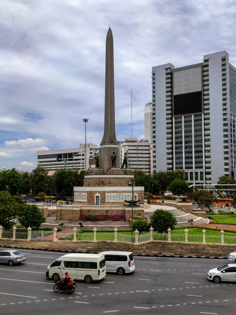 Photo 1 from Benjamin Simier’s Instagram post: Bangkok Victory Monument 🇹🇭