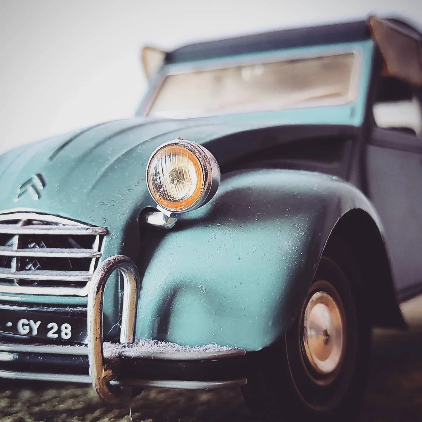 Photo 1 from Benjamin Simier’s Instagram post: Old French blue car - Citroën 2CV 1966 🚙