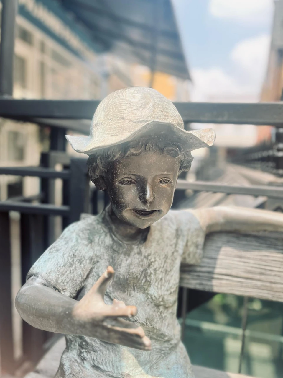 Photo 1 from Benjamin Simier’s Instagram post: Child statue 👦
