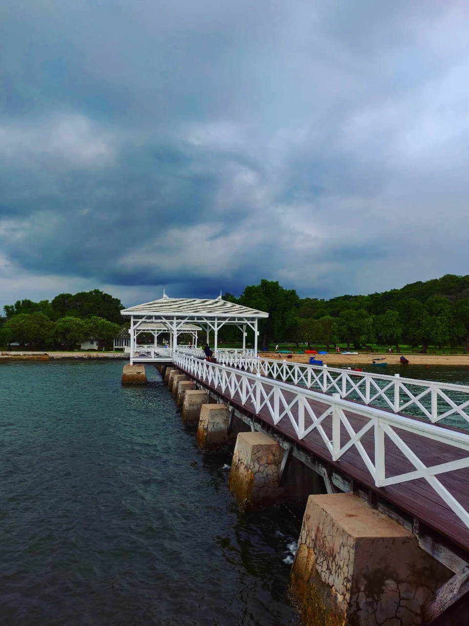 Photo 1 from Benjamin Simier’s Instagram post: The bridge at Koh Si Chang, Thailand 🇹🇭