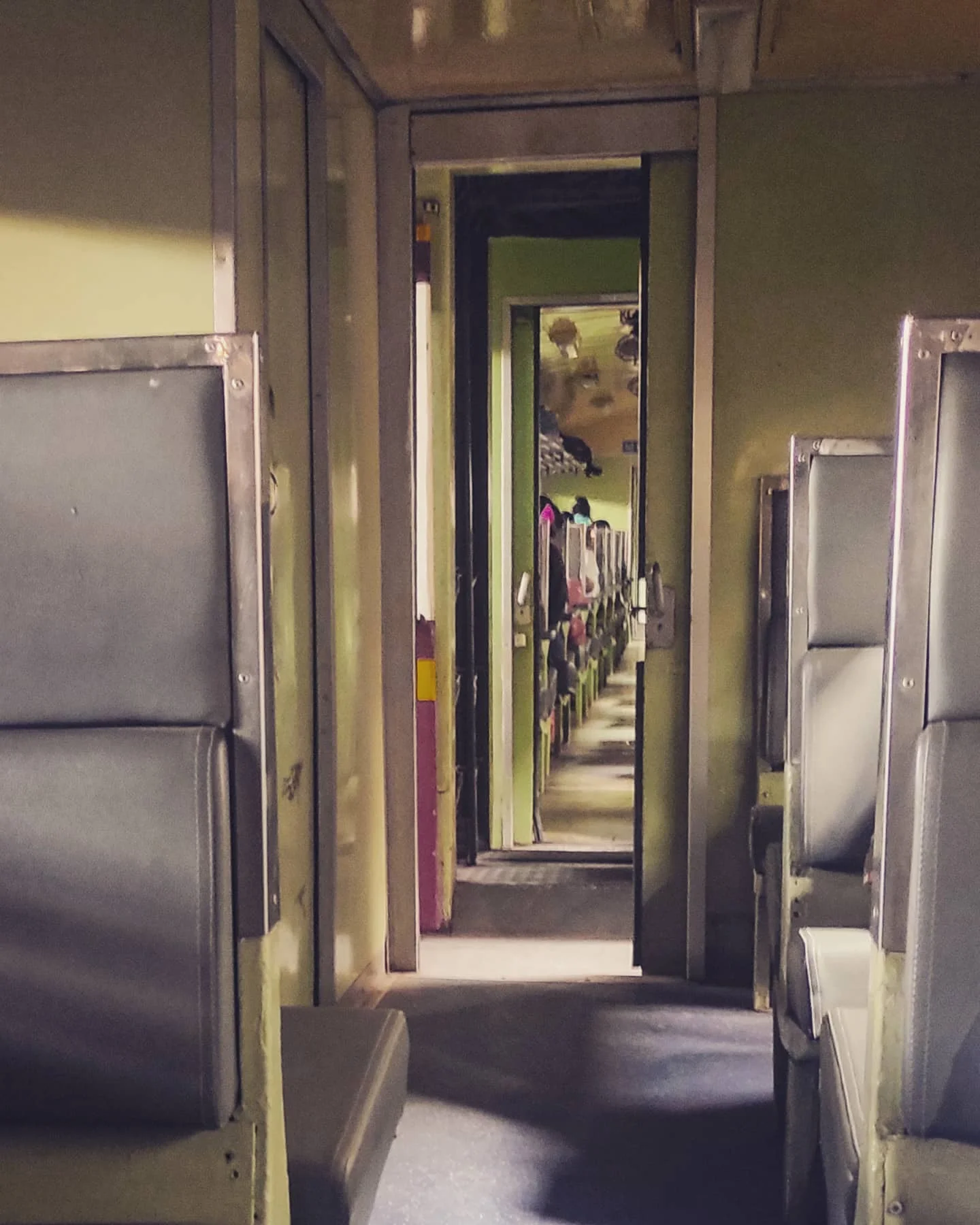 Photo 1 from Benjamin Simier’s Instagram post: Thailand train 🚂