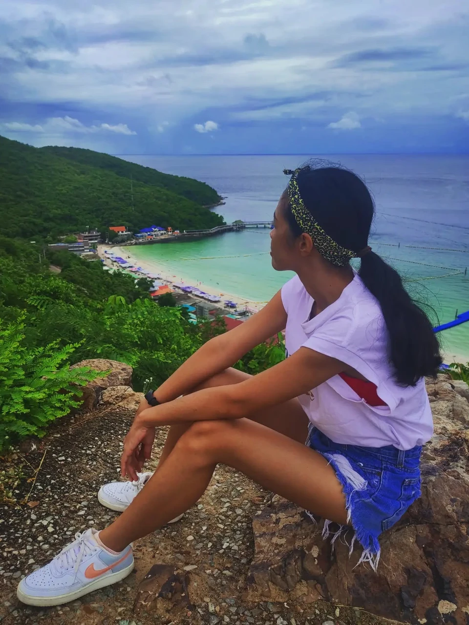 Photo 1 from Benjamin Simier’s Instagram post: Just watch the view and enjoy the present moment ☺️