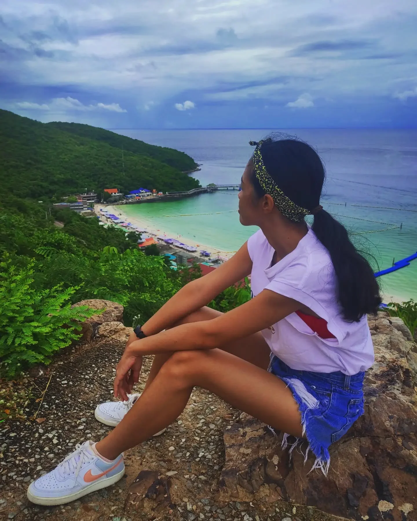 Photo 1 from Benjamin Simier’s Instagram post: Just watch the view and enjoy the present moment ☺️