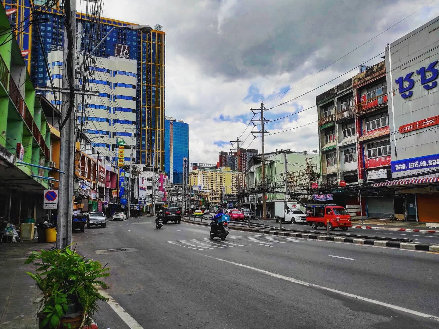 Photo 1 from Benjamin Simier’s Instagram post: Just Bangkok 🇹🇭