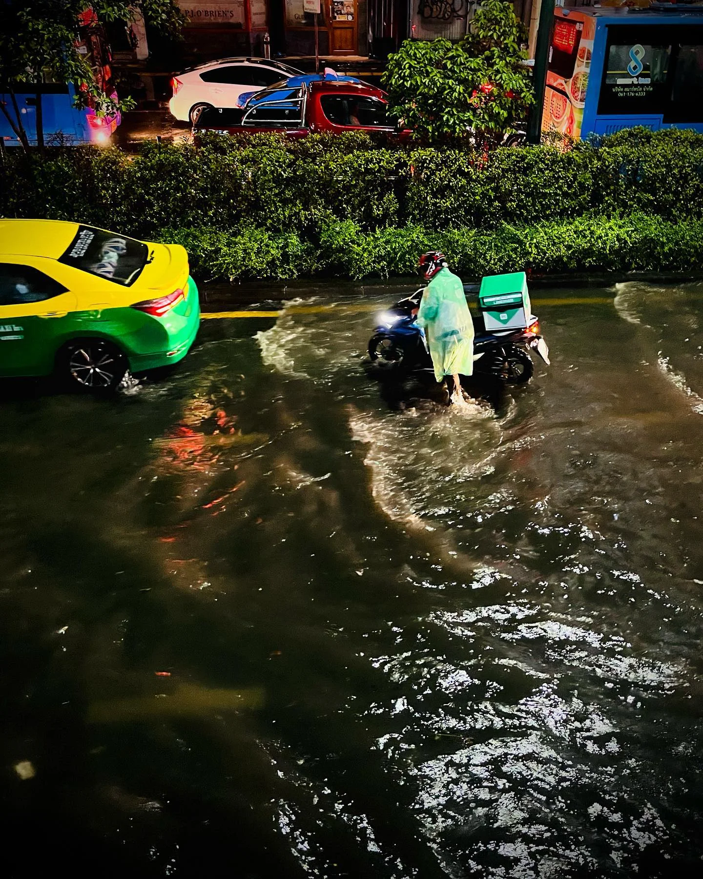 Photo 1 from Benjamin Simier’s Instagram post: Flood at Bangkok 🇹🇭
