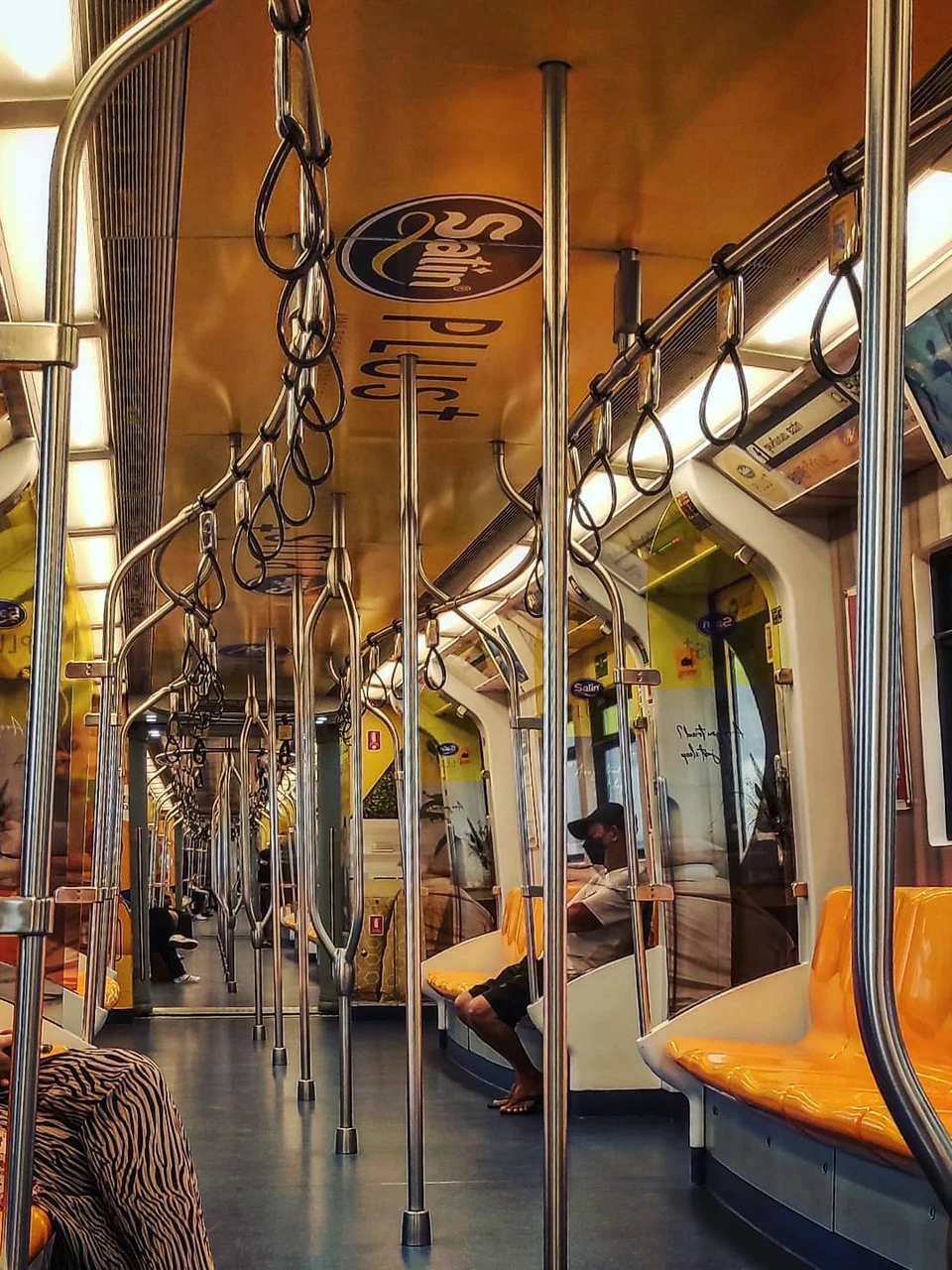 Photo 1 from Benjamin Simier’s Instagram post: The BTS (skytrain) Bangkok, Thailand 🇹🇭