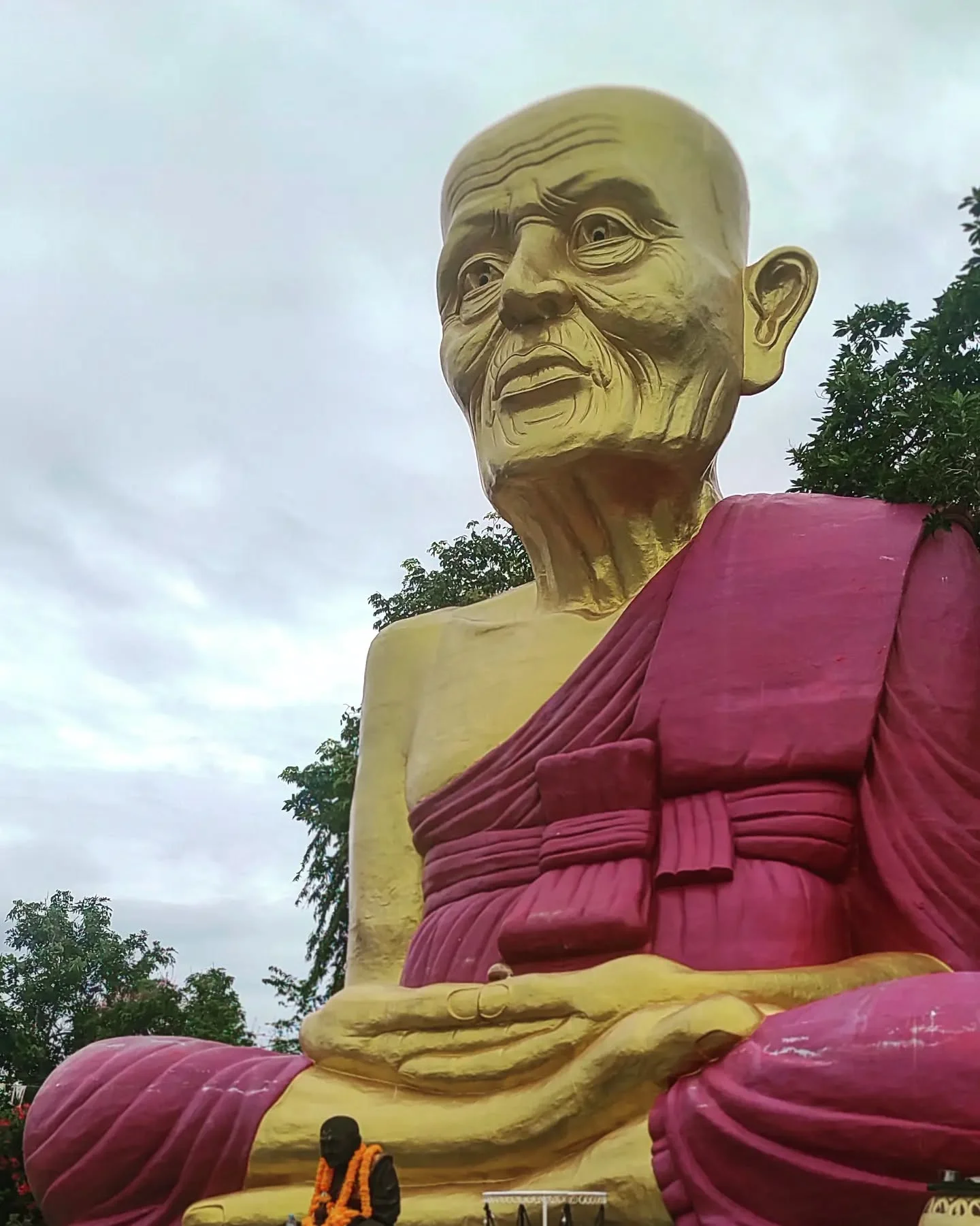Photo 1 from Benjamin Simier’s Instagram post: The Golden Monk at Kho Larn, Thailand 🇹🇭