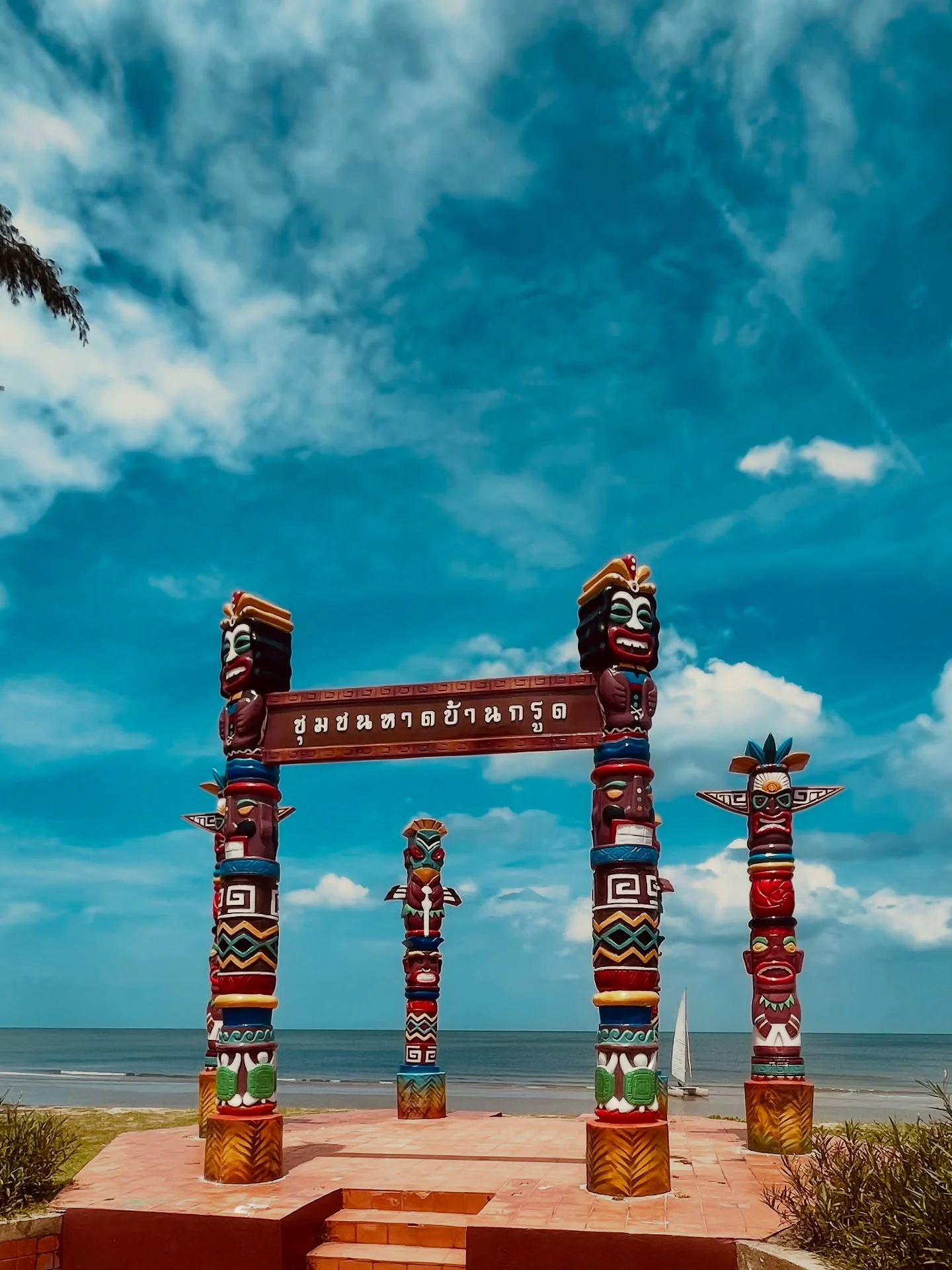 Photo 1 from Benjamin Simier’s Instagram post: 🇹🇭 You might think this is somewhere in the U.S., standing before a Native American monument…
