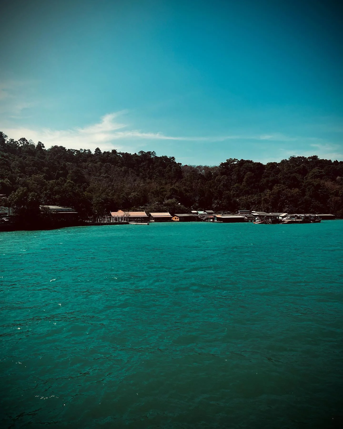 Photo 1 from Benjamin Simier’s Instagram post: Koh Chang 🇹🇭