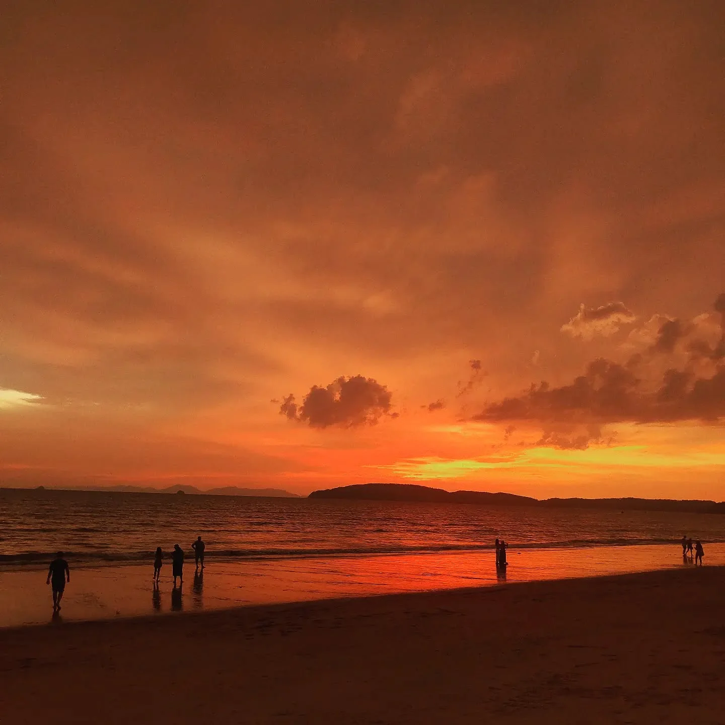 Photo 1 from Benjamin Simier’s Instagram post: Sunset on the beach ⛱️