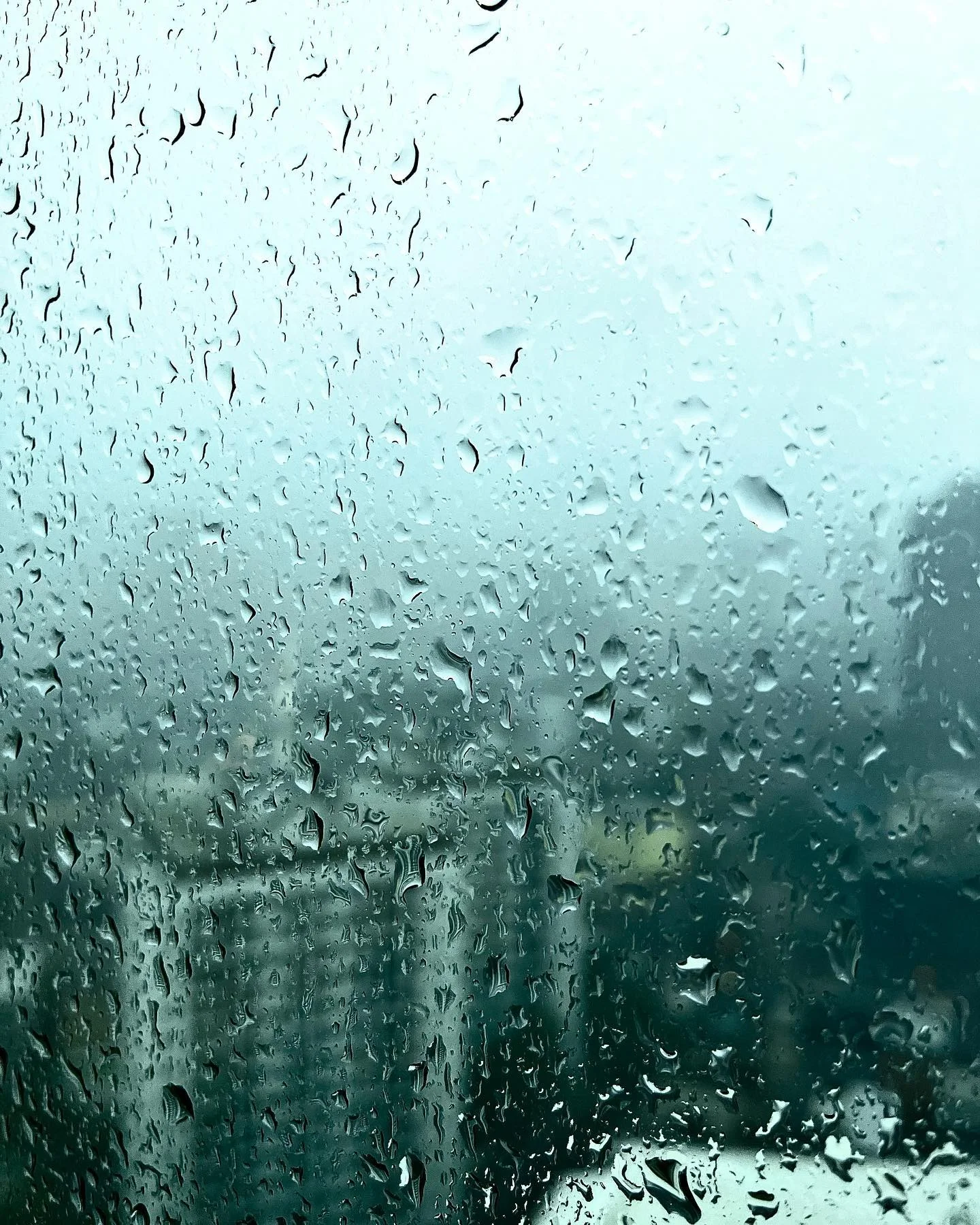 Photo 1 from Benjamin Simier’s Instagram post: Rainy day at Bangkok 🌧️