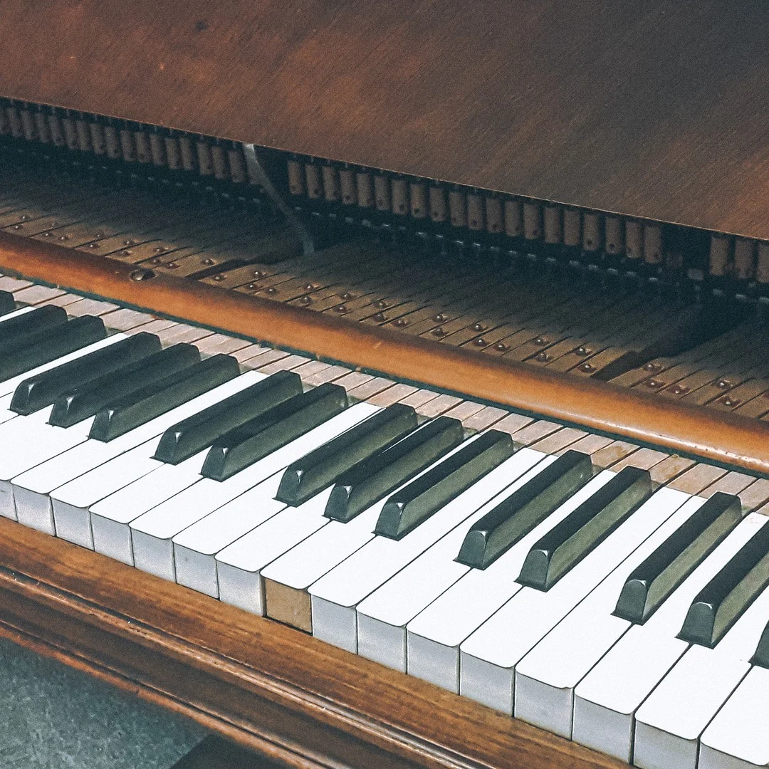 Photo 1 from Benjamin Simier’s Instagram post: Old wooden piano 🎹🎼🎵