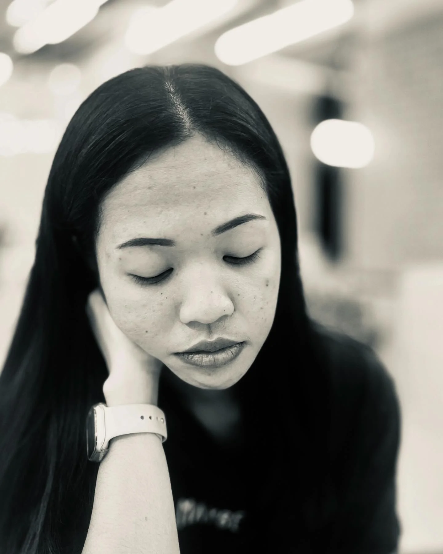 Photo 1 from Benjamin Simier’s Instagram post: Asian girl black and white portrait photography 📸