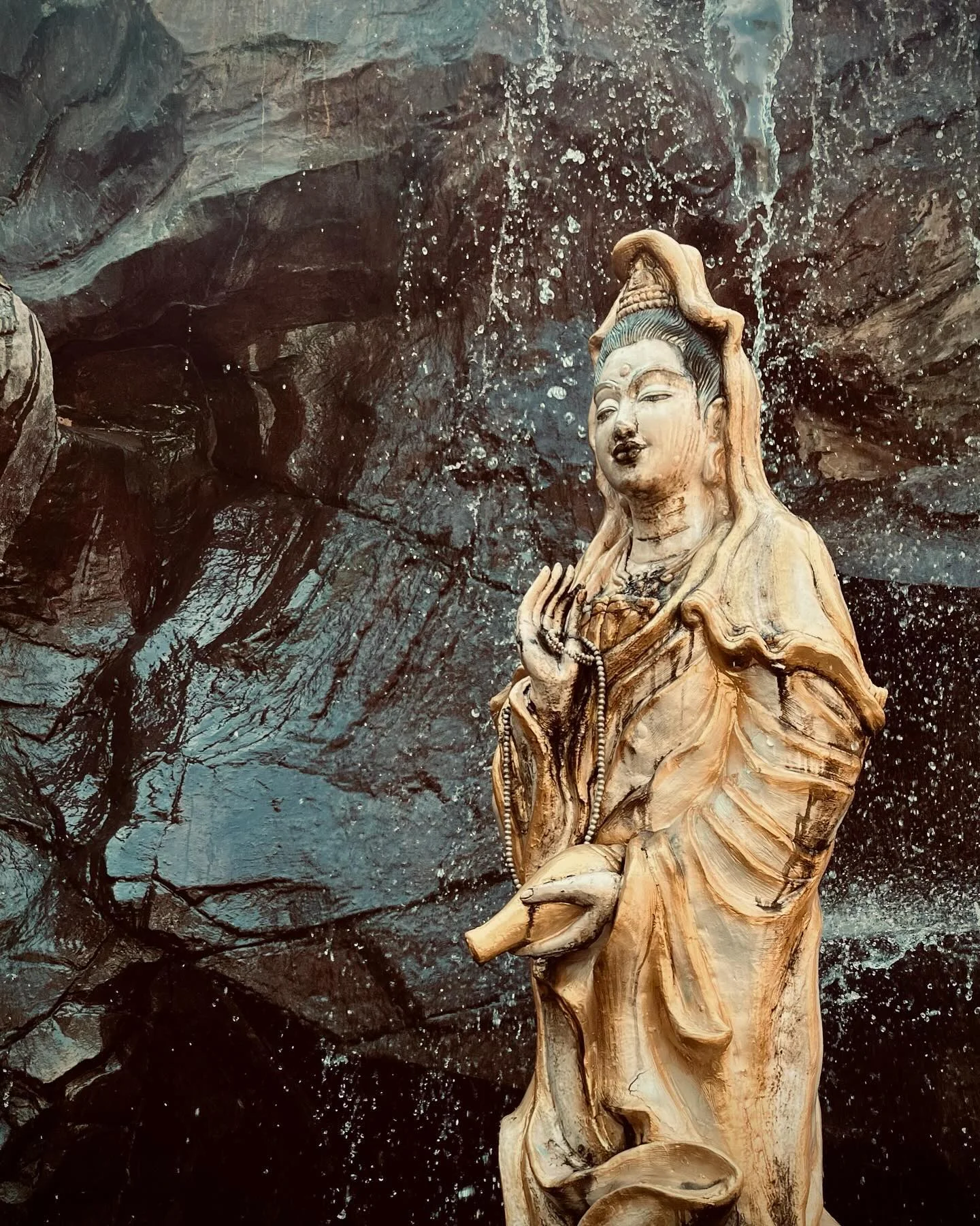 Photo 1 from Benjamin Simier’s Instagram post: Guan Yin under water in Thailand 🇹🇭