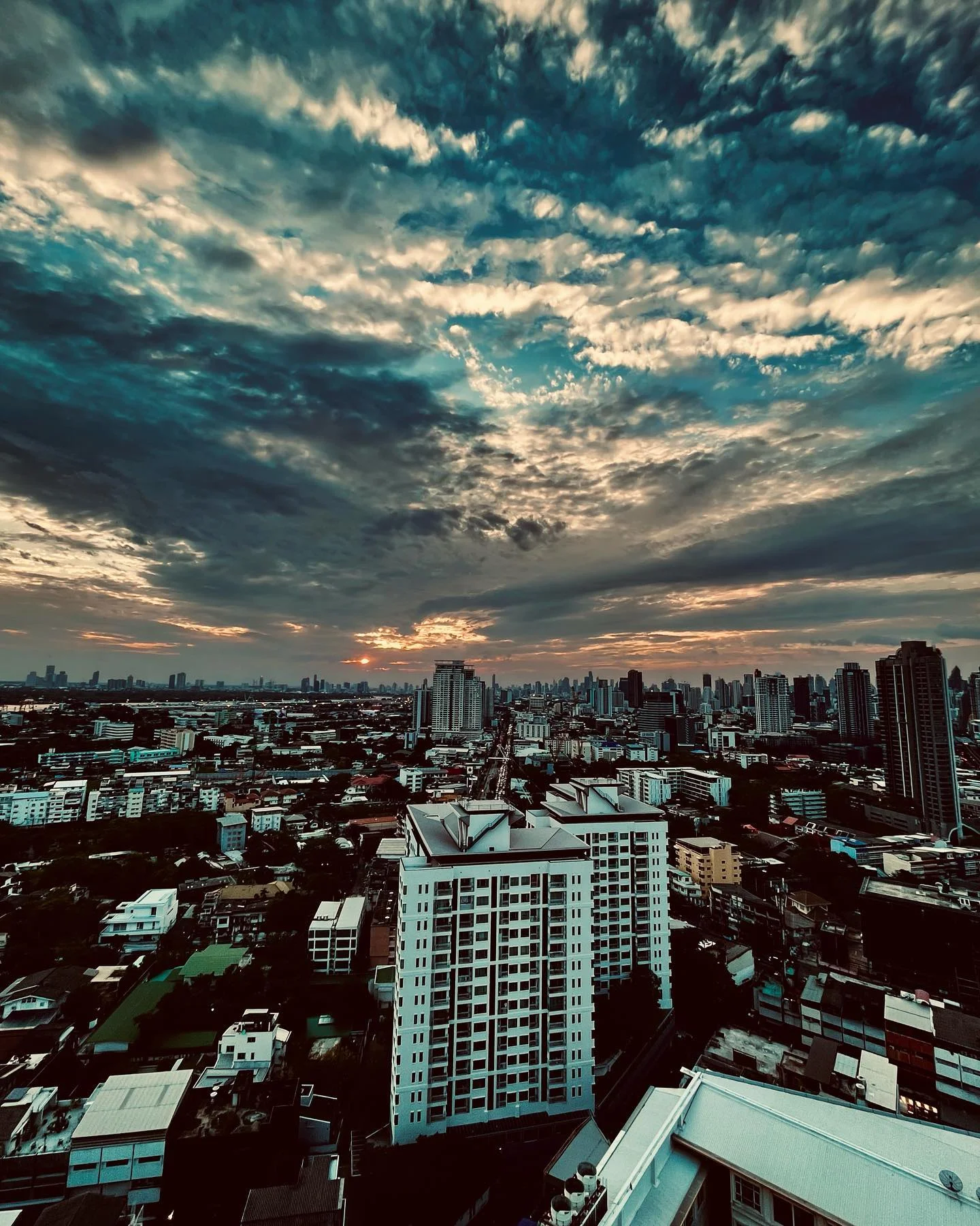 Photo 1 from Benjamin Simier’s Instagram post: Bangkok 🇹🇭