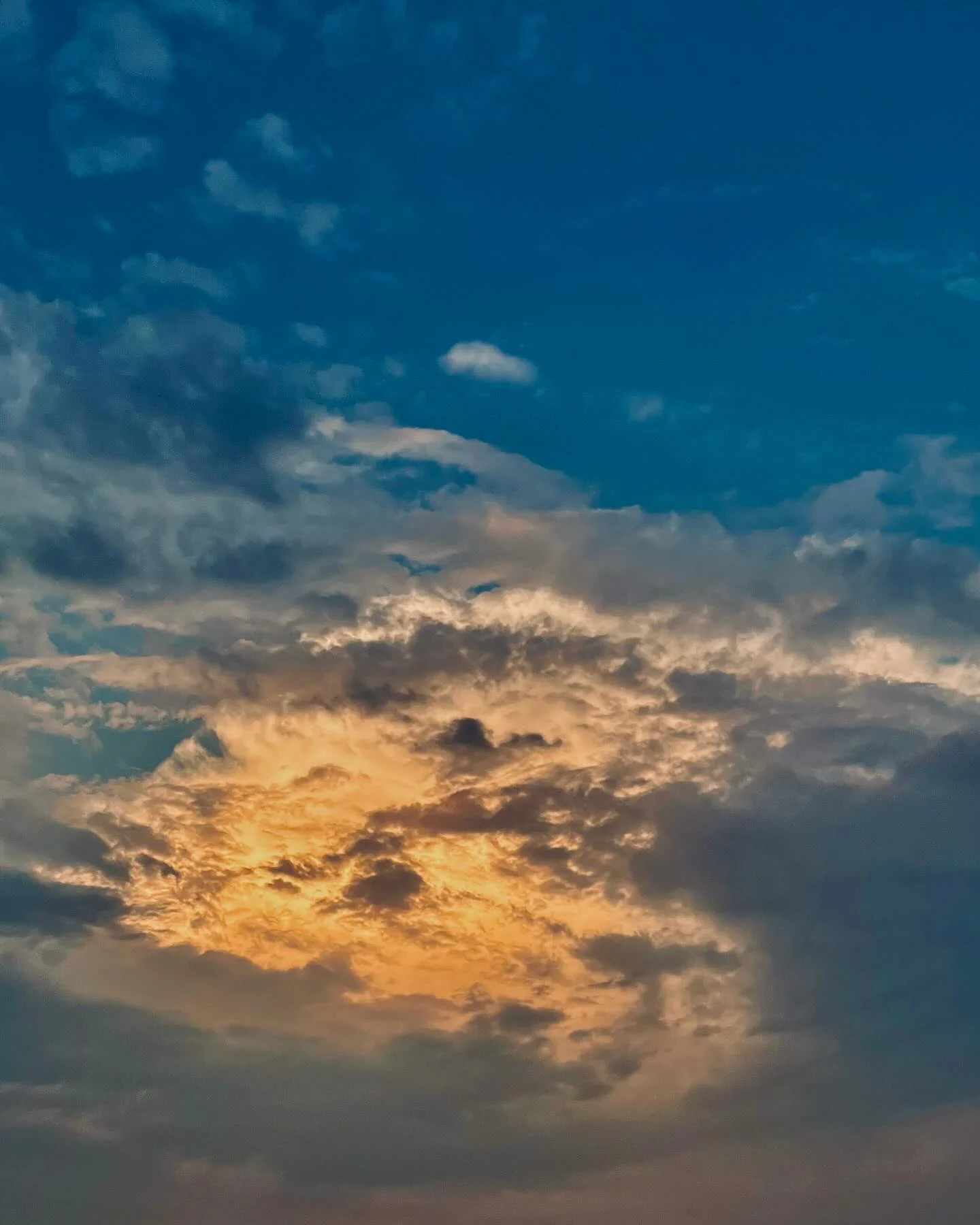 Photo 1 from Benjamin Simier’s Instagram post: Just a beautiful cloudy sky ⛅️