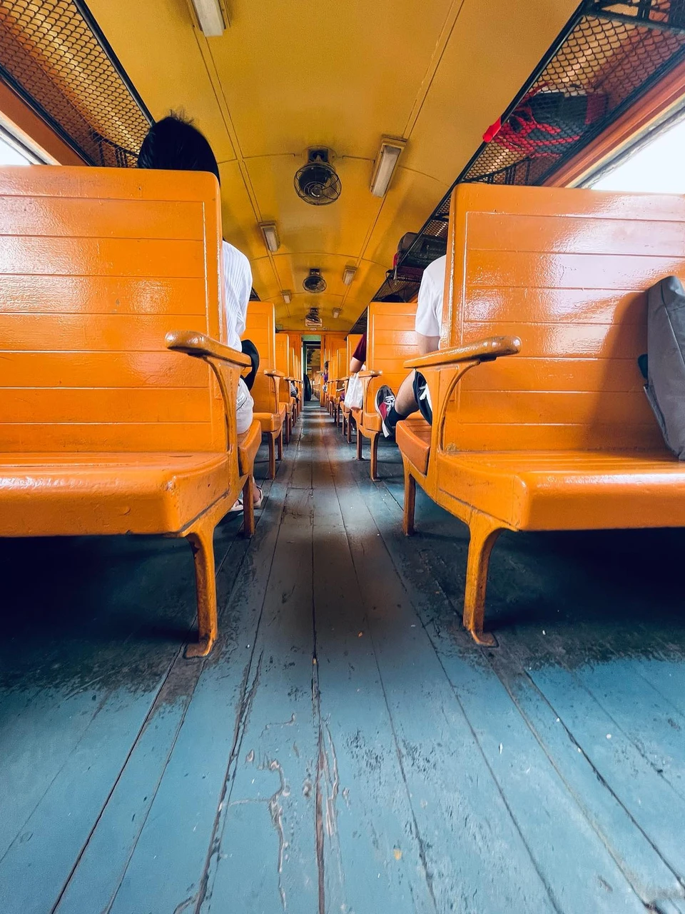 Photo 1 from Benjamin Simier’s Instagram post: Train journeys in Thailand are long and not very comfortable... but they are beautiful and unforgettable! 🚂