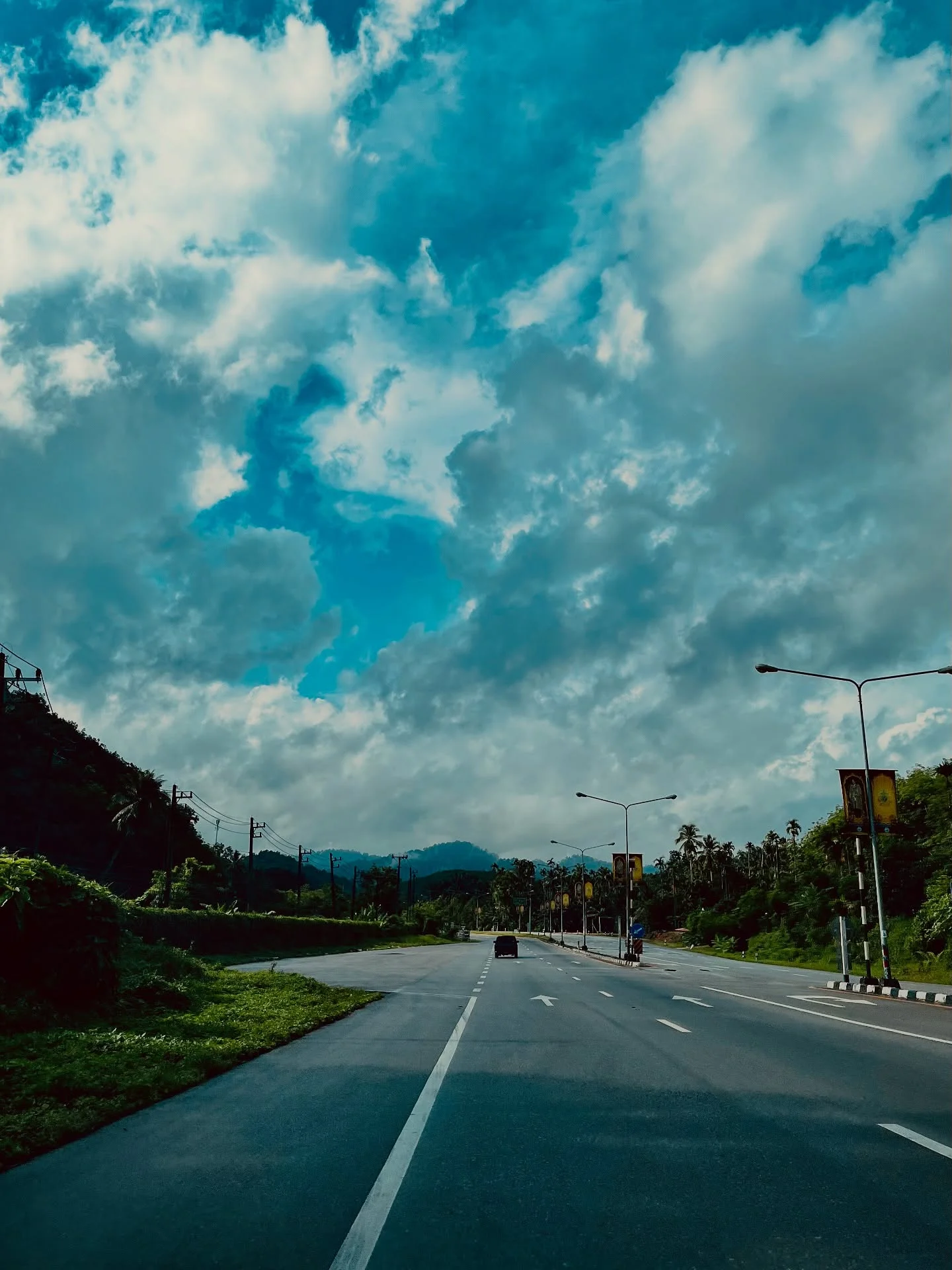 Photo 1 from Benjamin Simier’s Instagram post: Beautiful sky at Ranong province 🇹🇭