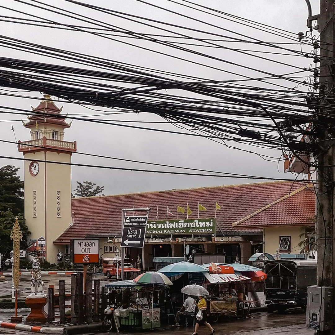 Photo 1 from Benjamin Simier’s Instagram post: Chiangmai Railway Station in Thailand 🇹🇭🇹🇭