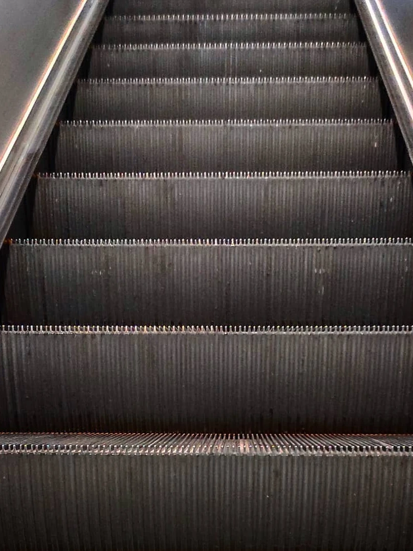 Photo 1 from Benjamin Simier’s Instagram post: From the MRT in Bangkok 🇹🇭