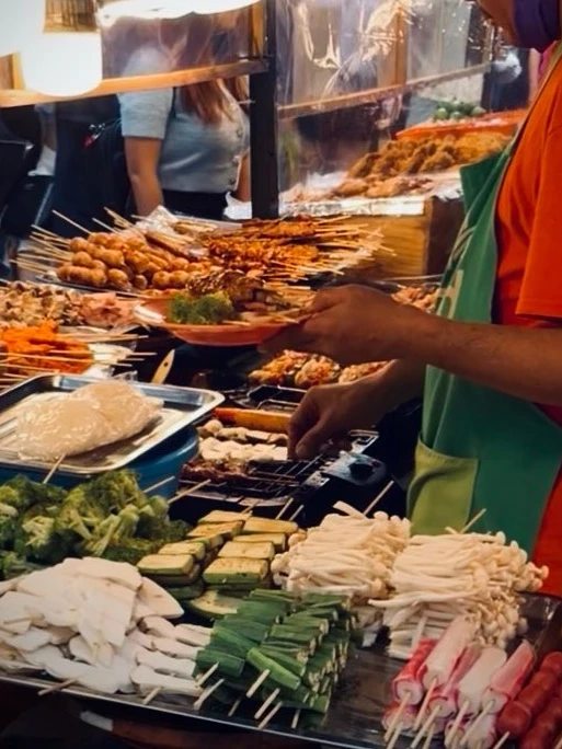 Photo 1 from Benjamin Simier’s Instagram post: Bangkok life 🇹🇭
