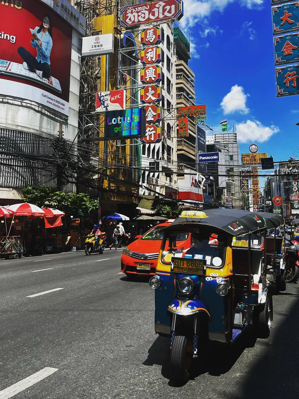 Photo 1 from Benjamin Simier’s Instagram post: Chinatown, Bangkok, Thailand 🇹🇭
