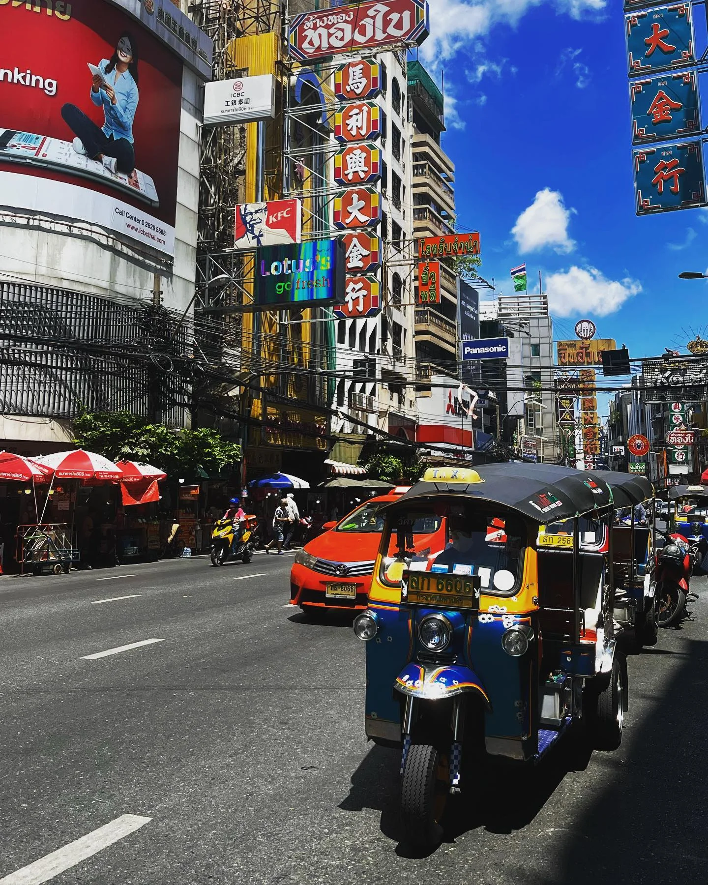 Photo 1 from Benjamin Simier’s Instagram post: Chinatown, Bangkok, Thailand 🇹🇭