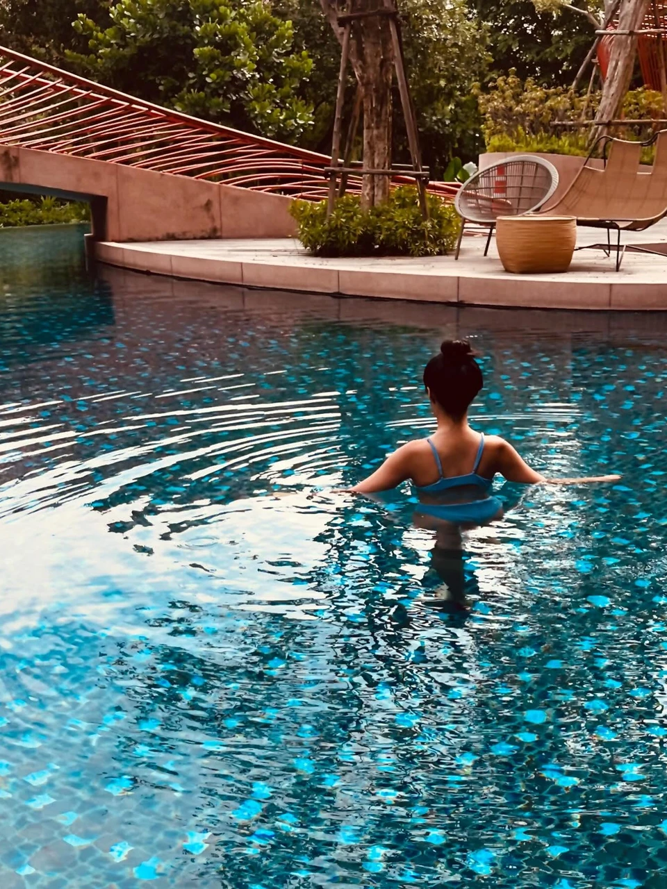 Photo 1 from Benjamin Simier’s Instagram post: In the swimming pool 👧