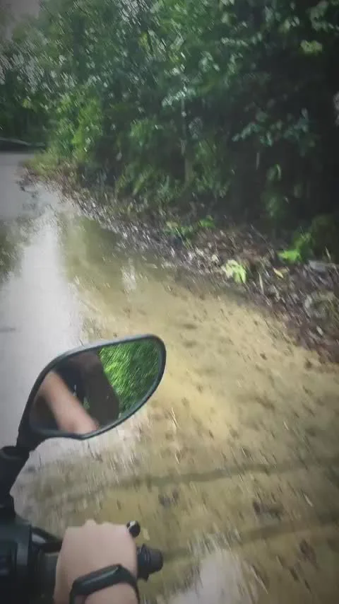 Video cover from Benjamin Simier’s Instagram reel: Our trip at Koh Chang 🇹🇭